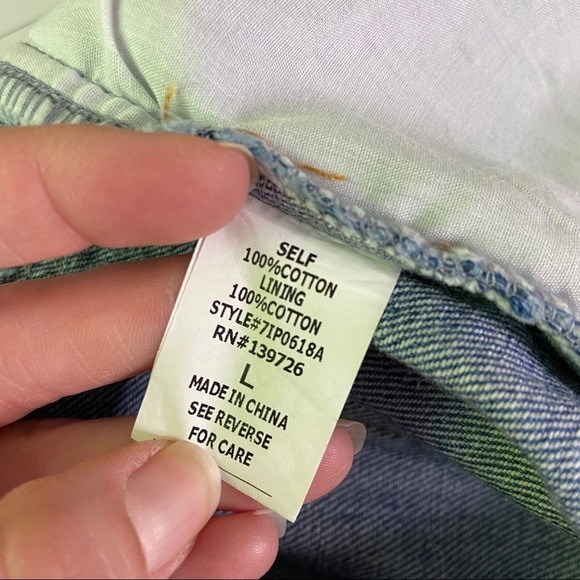 NWT Honey Punch High Waisted Denim Cut Off Shorts - Picture 6 of 10